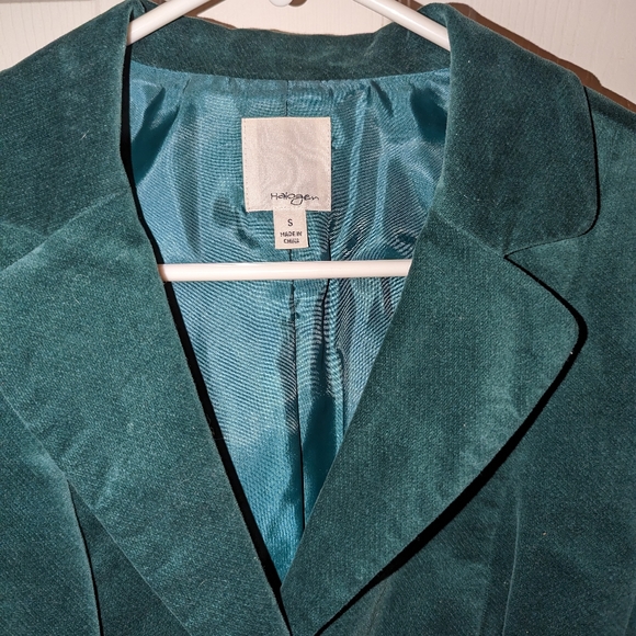 Size small Green Halogen Blazer Velvet Feel - Picture 2 of 4